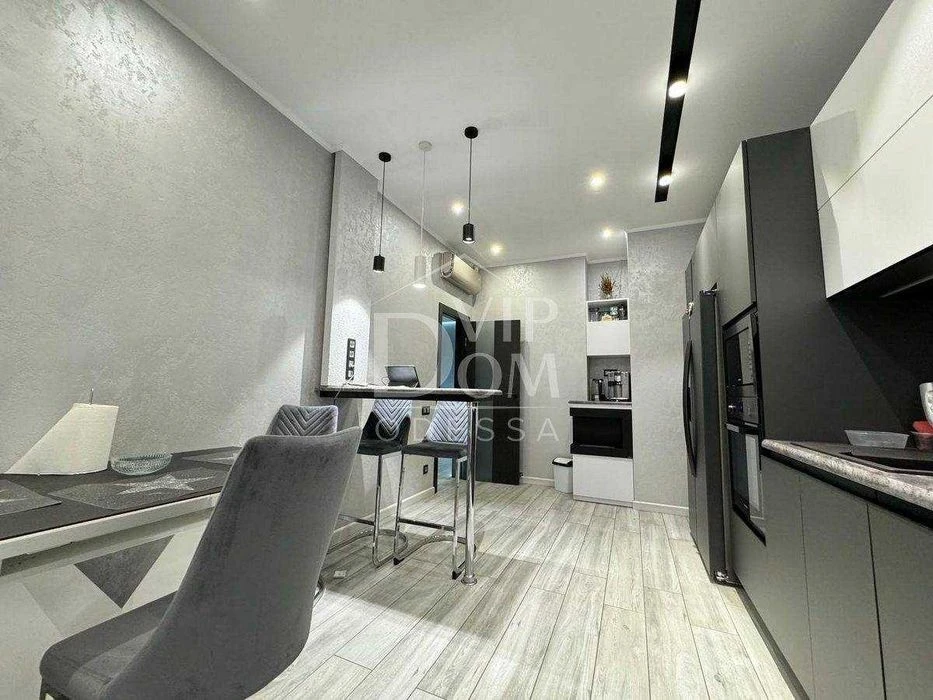 Продам 2 комнатную квартиру в ЖК 28 Жемчужина! Паркинг