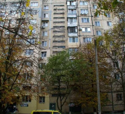 2х комн.чешка. Под ремонт. Район 22-й и 17-й школы