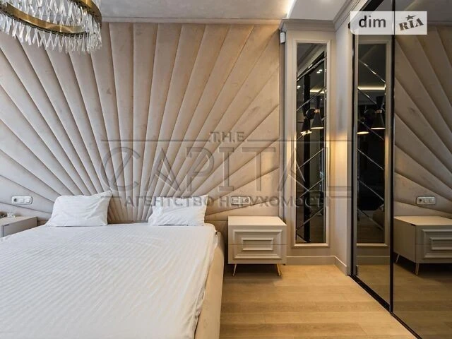 Sale of 3-room apartment 120 sq. m on Degtyarna Street 18 • ID 347180