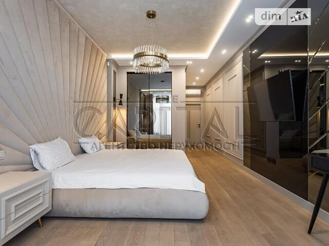 Sale of 3-room apartment 120 sq. m on Degtyarna Street 18 • ID 347180
