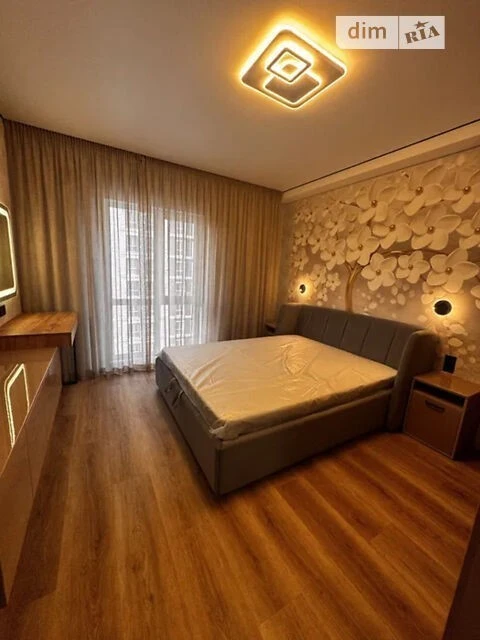 Sale of 1-room apartment 43 sq. m on Mykhaylo Maksimovicha street • ID