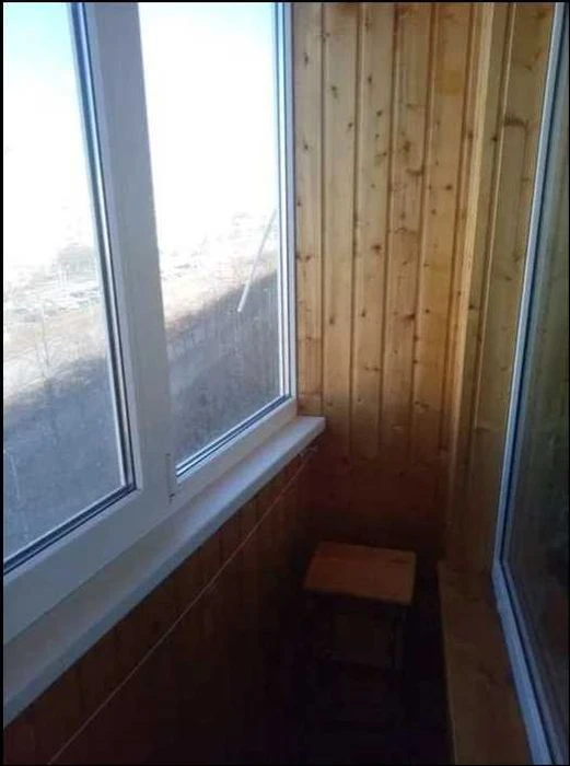 Selling a 1-room apartment 33m, 9/12, in good condition, near the metro station