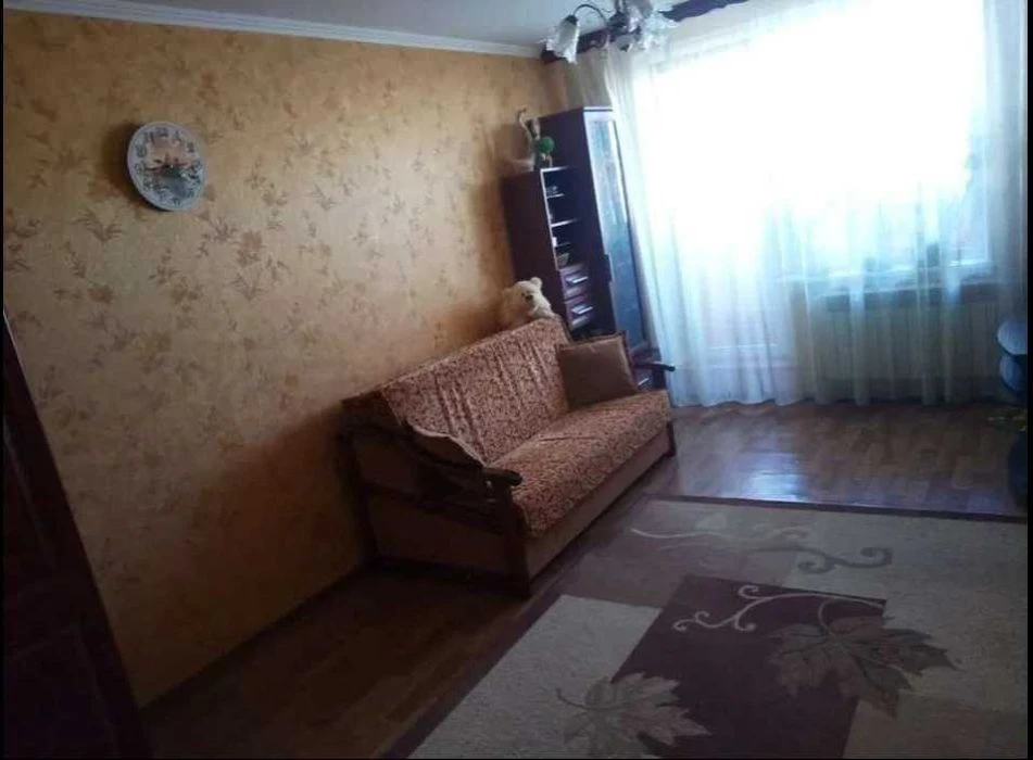 Selling a 1-room apartment 33m, 9/12, in good condition, near the metro station