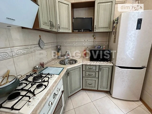 Sale of 2-room apartment 58 sq. m on Verkhovnoi Rada Blvd. 13 • ID 3