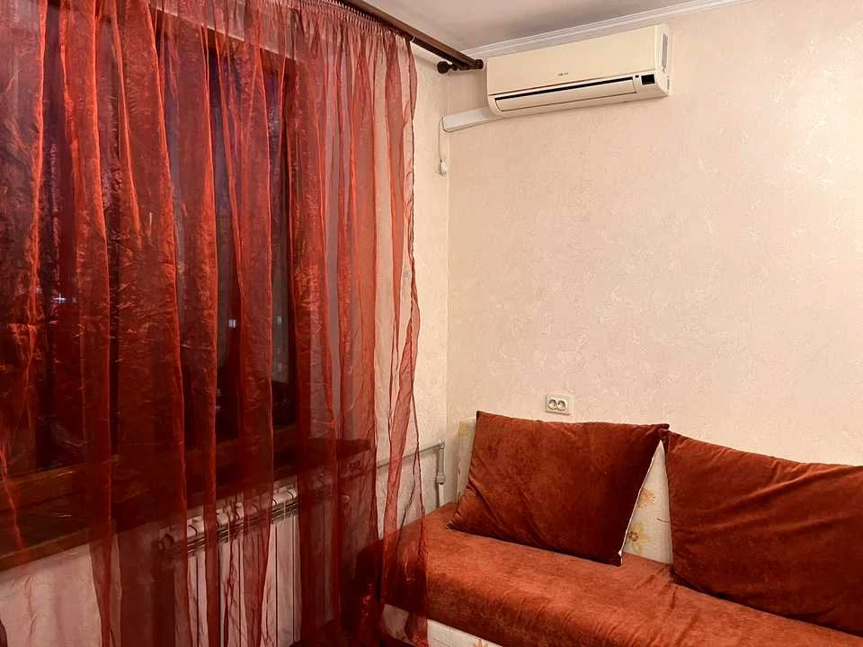 Apartment. Kharkiv, Heroiv Kharkova Ave. (Moskovskiy)