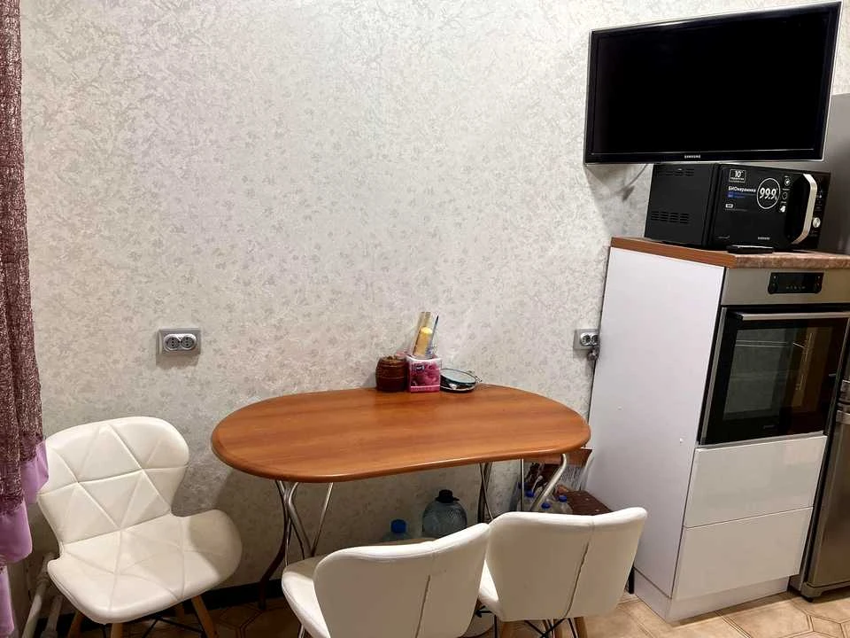 Apartment. Kharkiv, Heroiv Kharkova Ave. (Moskovskiy)