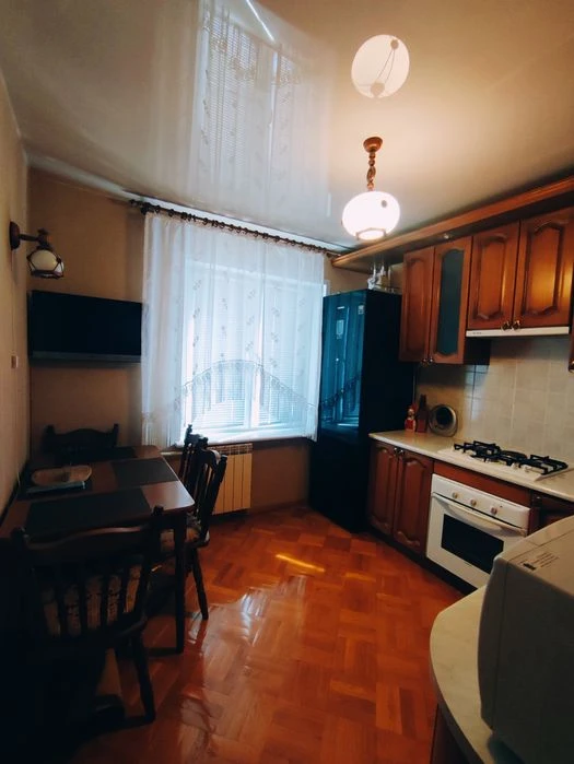 Продаж 3-х кімнатної квартири в Південному районі