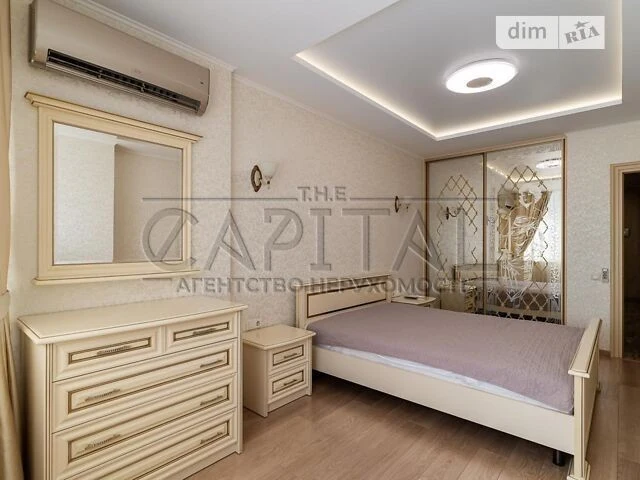 Sale of 3-room apartment 100 sq. m on Degtyarivska street 25A K1 • I