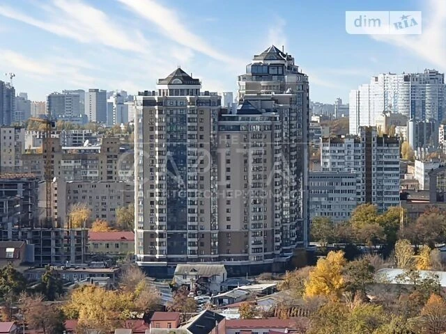 Sale of 3-room apartment 100 sq. m on Degtyarivska street 25A K1 • I