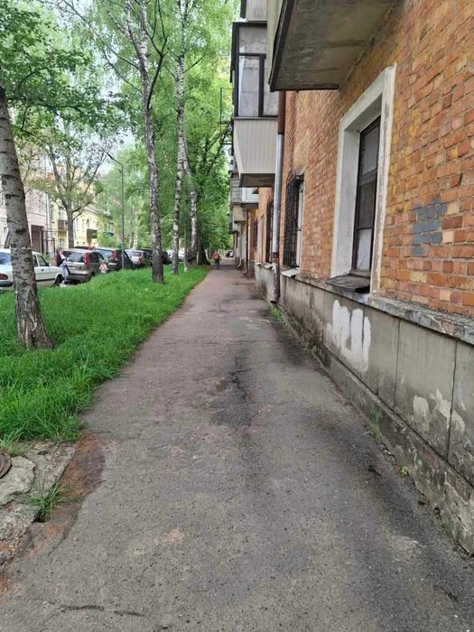 Продається 2-к квартира на Шевченка (р-н Березового скверу)