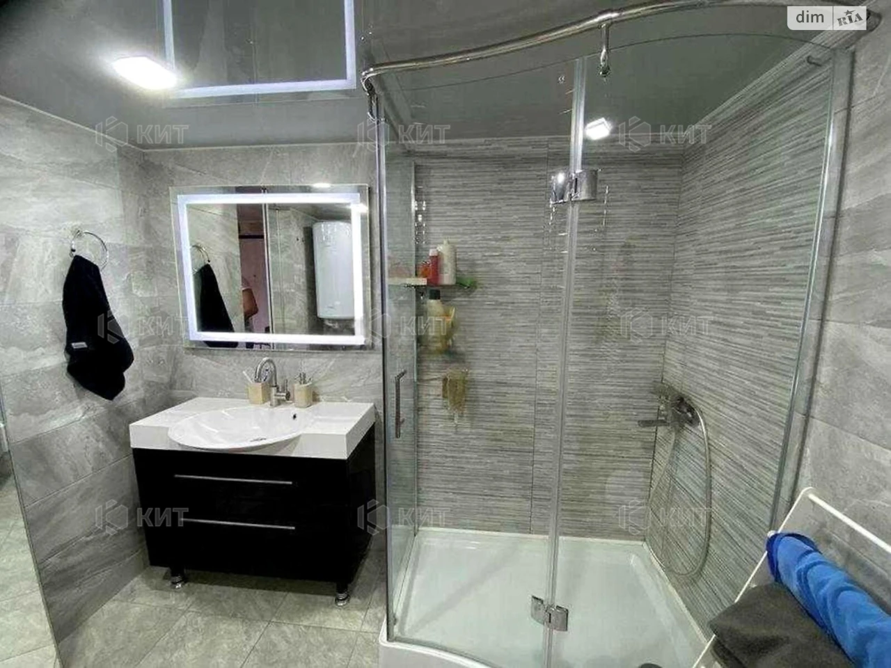 For Sale Apartment Center