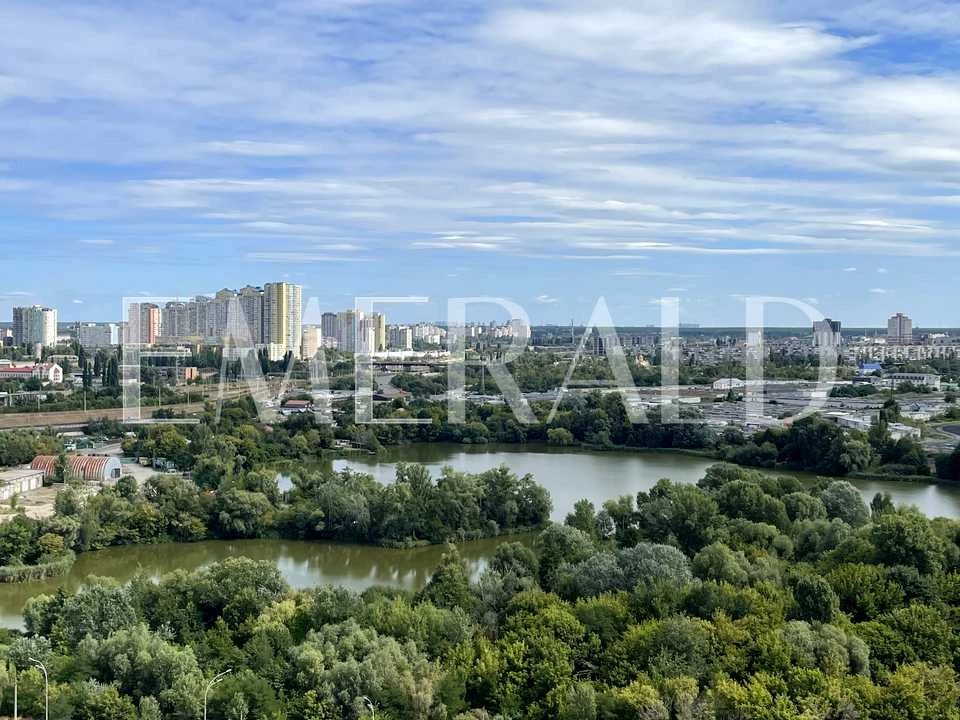 Apartment. Kyiv, Teplovzna St.