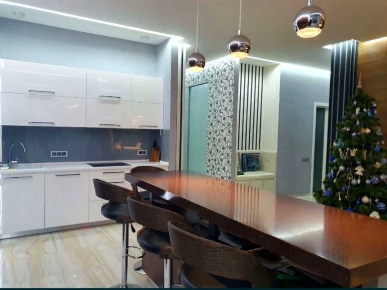 Apartment. Kharkiv, Bannyi lane.