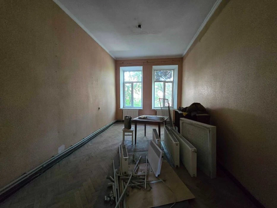 Продам большую перспективную квартиру в центре Одессы.