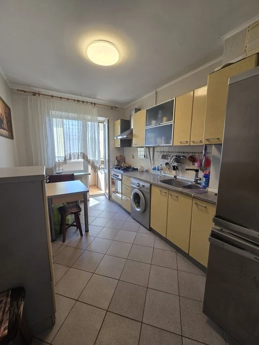 Продажа 3-х комн. квартира. Ул. Героев Обороны.