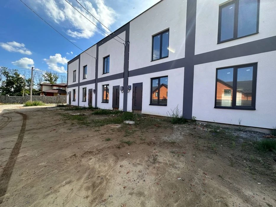 Townhouses for sale 70m2 Barskoye Shosse, parking space, barbecue area