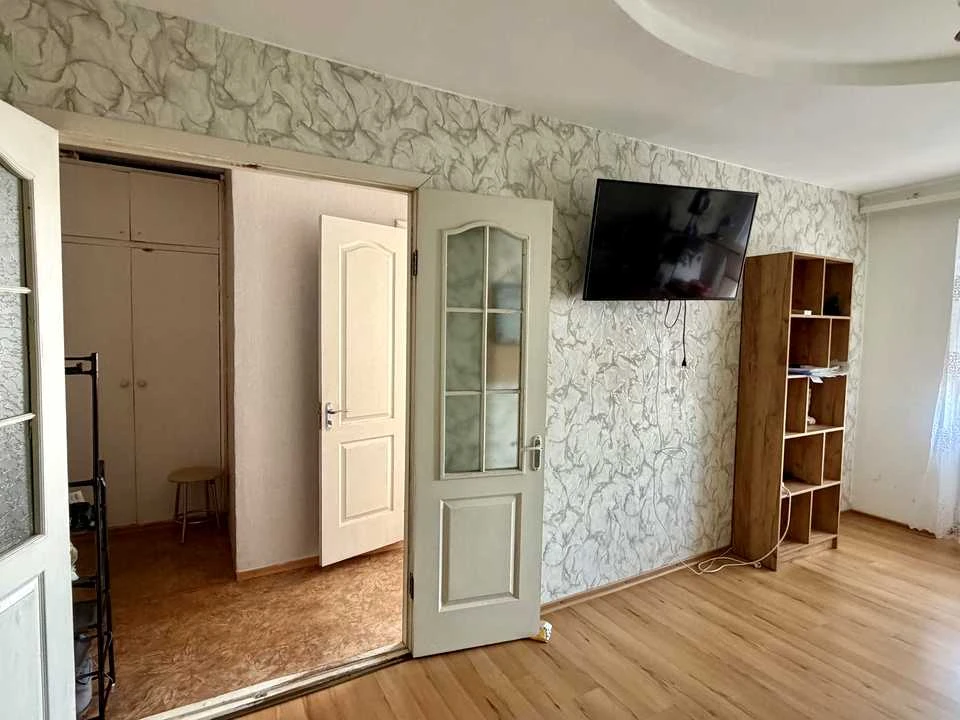 Квартира. Запорожье, Днепровские пороги ул.