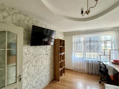 Квартира. Запорожье, Днепровские пороги ул.