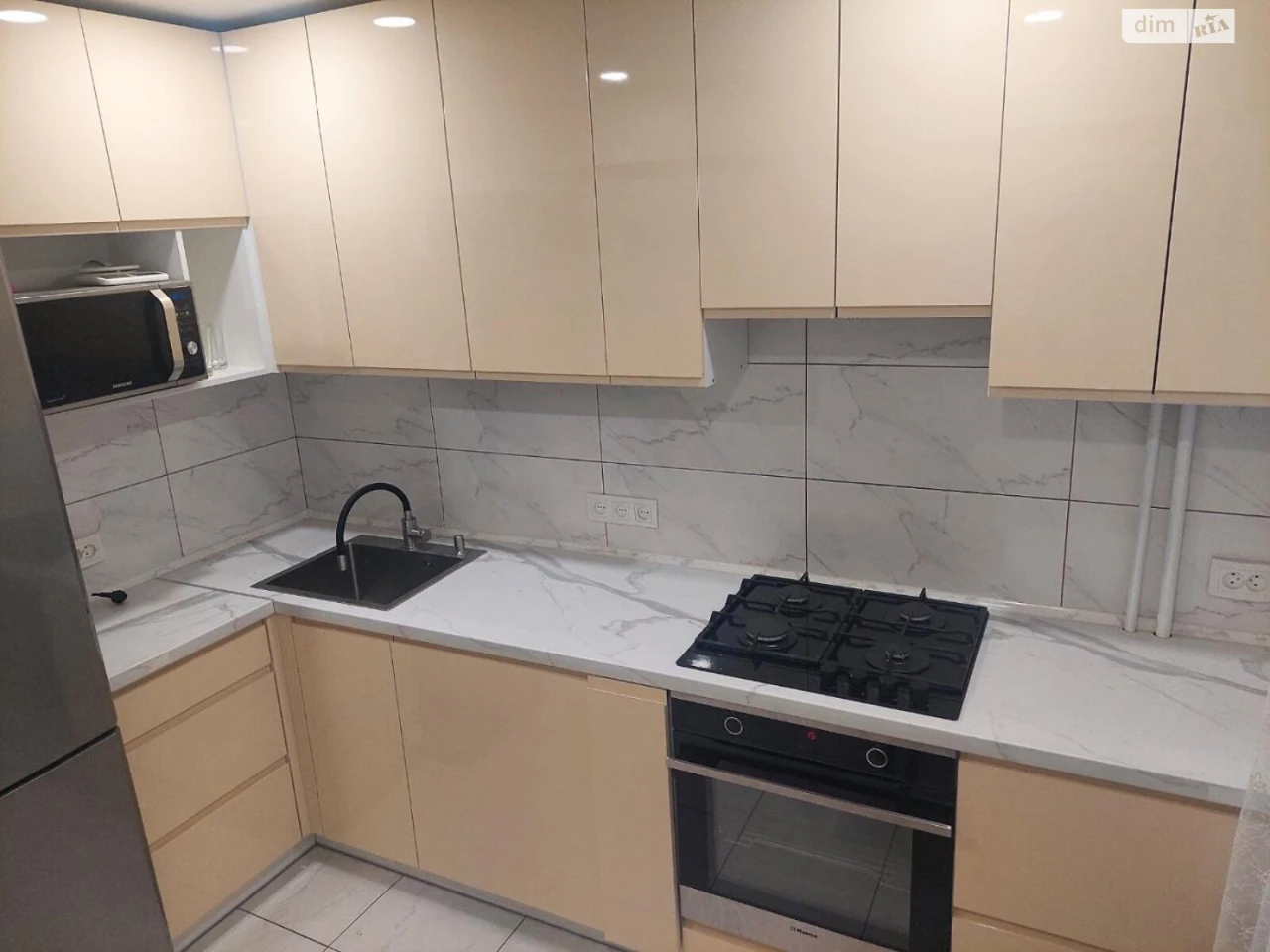 Продажа квартир Александровский (Жовтневый).