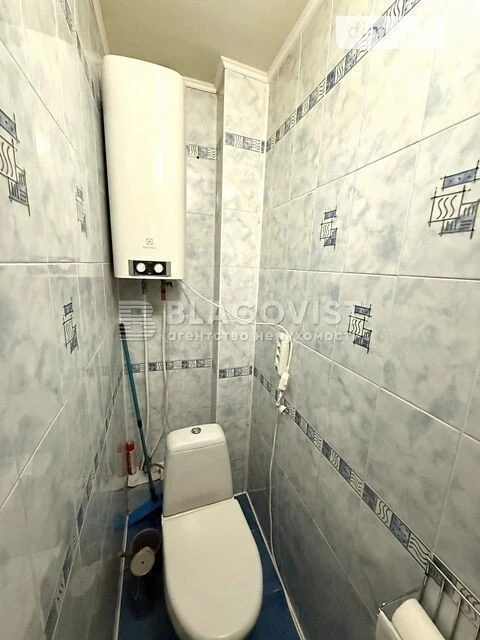 For sale 2-room apartment 46.64 sq. m. on Vaclav Havel Blvd. 32 • I