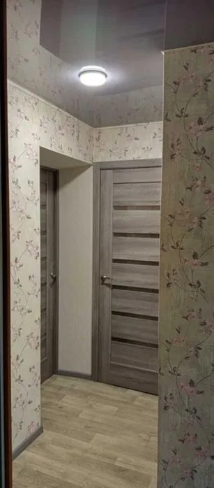 15m 3 apartment metro Traktorny Zavod Industrialnaya Kosarev