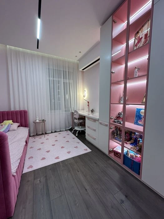 Продам квартиру у новобудові з паркомісцем