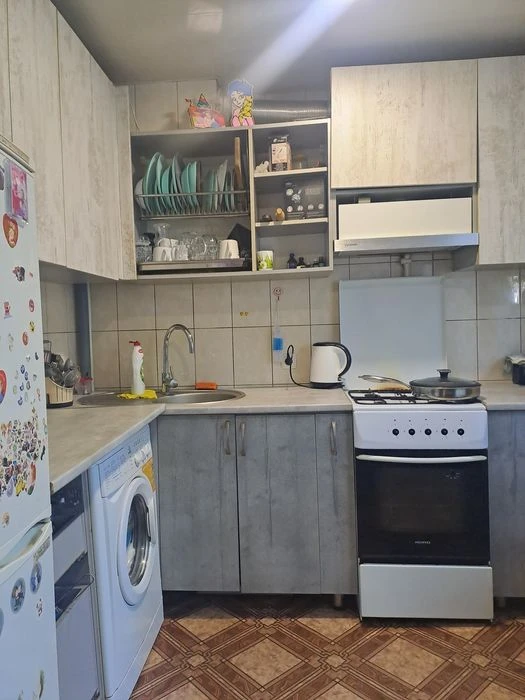 Продам 1к.кв МЕБЕЛЬ+ТЕХНИКА проспект Богдана Хмельницкого