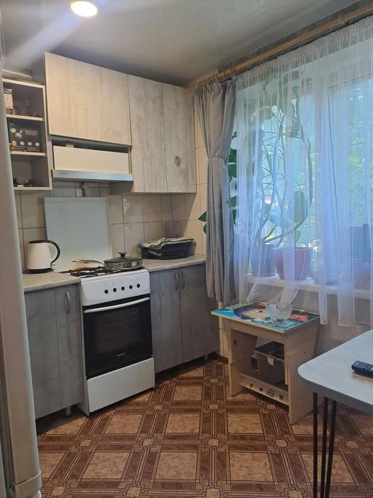 Продам 1к.кв МЕБЕЛЬ+ТЕХНИКА проспект Богдана Хмельницкого