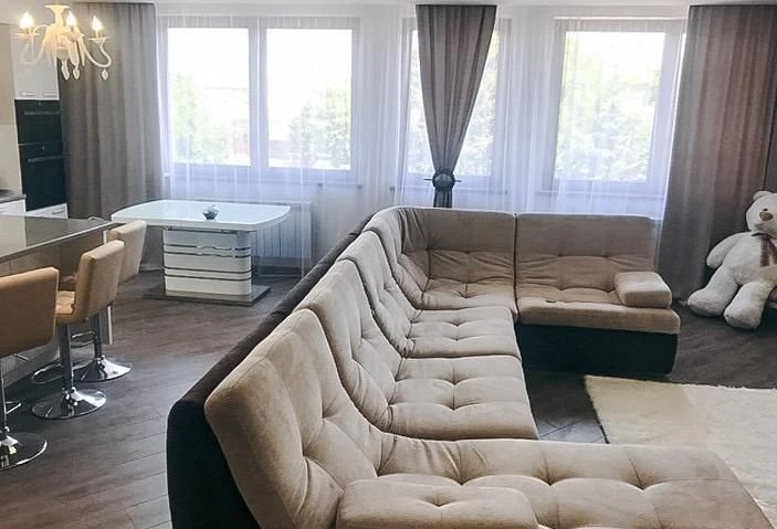 Продається екслюзивна 3-кімнатна  квартира в історичному цен