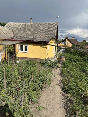 Продам частину будинка пров.Ясний