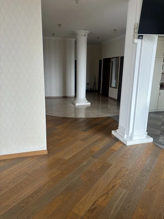 Продам квартиру в Мукачевском переулке 140м.