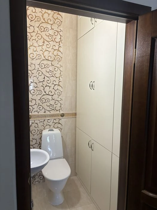 Продам квартиру в Мукачевском переулке 140м.