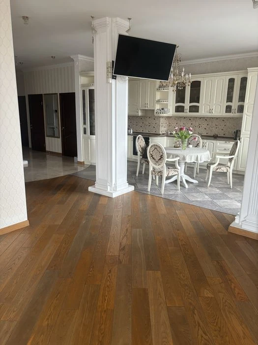 Продам квартиру в Мукачевском переулке 140м.
