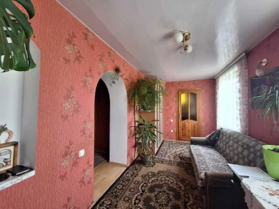 (5) I will sell part of the house in Buchmy 6910