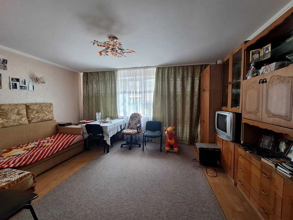 (5) I will sell part of the house in Buchmy 6910