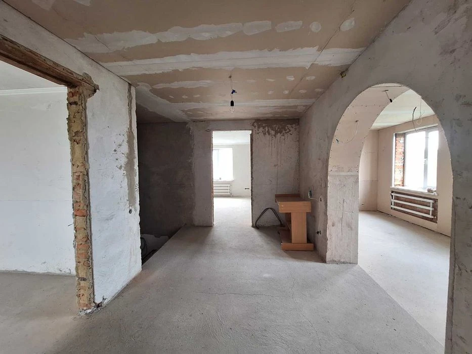 (5) I will sell part of the house in Buchmy 6910