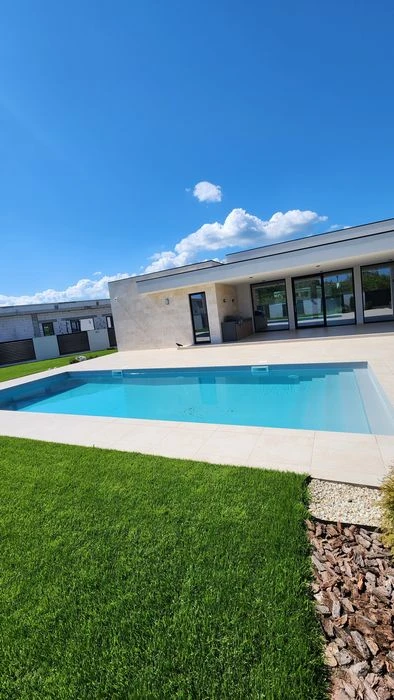 Sale of MODERN, new 1-storey house in Sauvignon