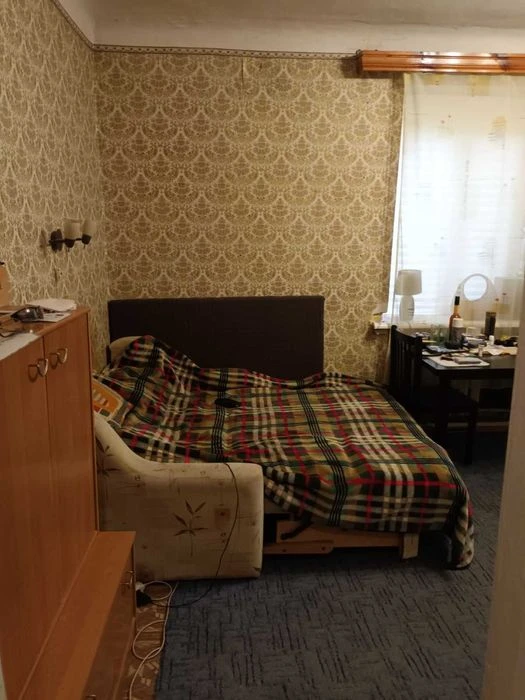 +Продам 1 ком. квартиру ул.Портовая 12000 дол.