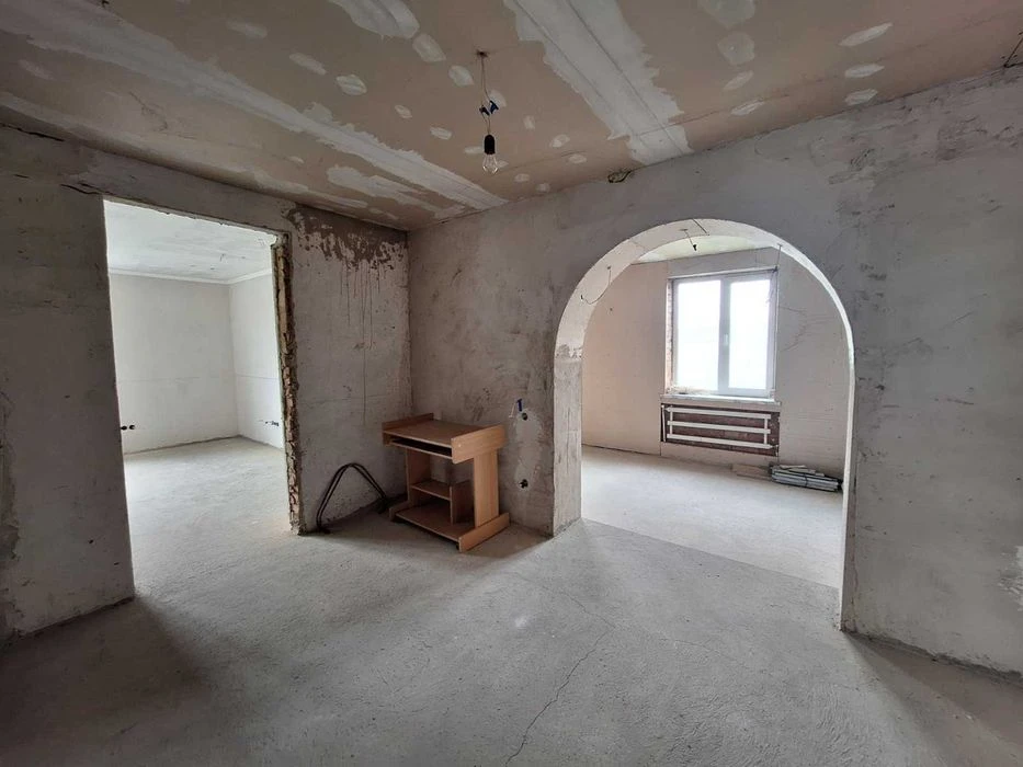 (5) I will sell part of the house in Buchmy 6910