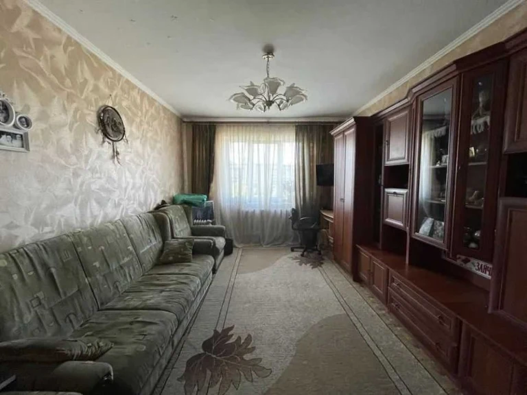 3х кімнатна на Заготзерно, Цегла, 68м2, Середній поверх, Рем