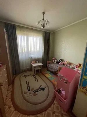 3х кімнатна на Заготзерно, Цегла, 68м2, Середній поверх, Рем
