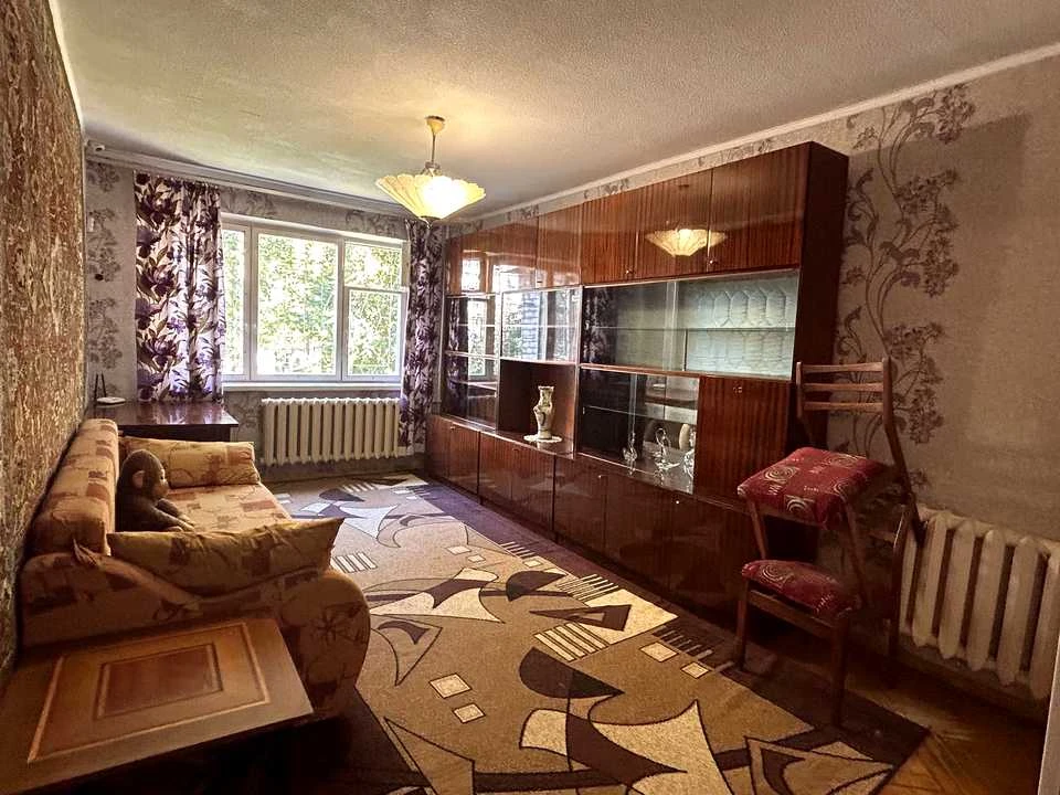 Apartment. Kharkiv, Svitla St.
