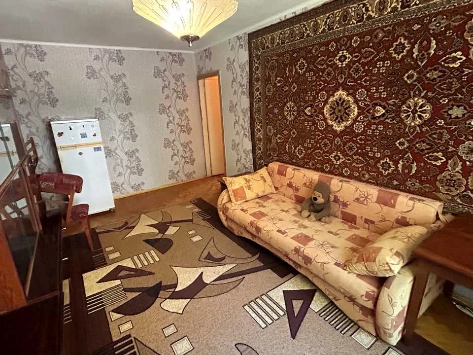 Apartment. Kharkiv, Svitla St.