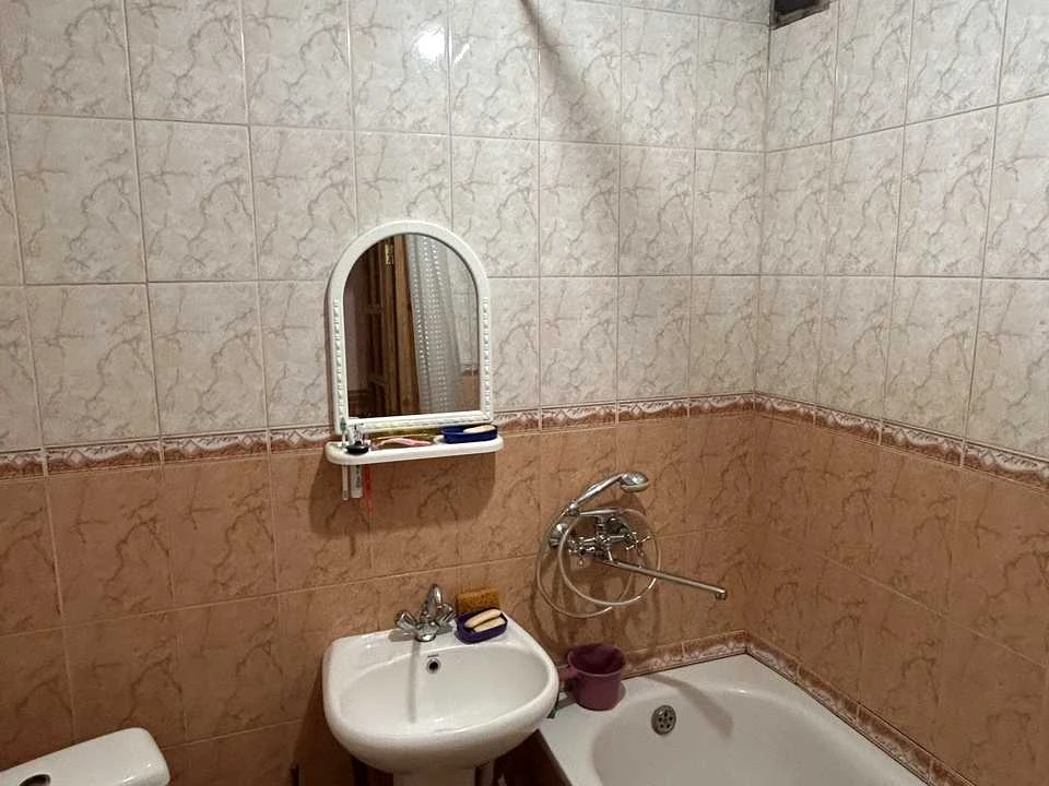 Apartment. Kharkiv, Svitla St.