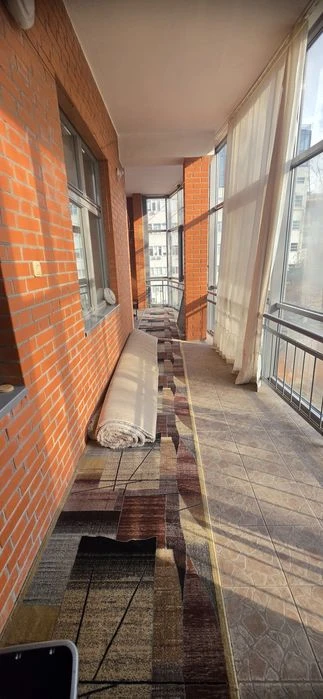 Apartment for sale in the city center.