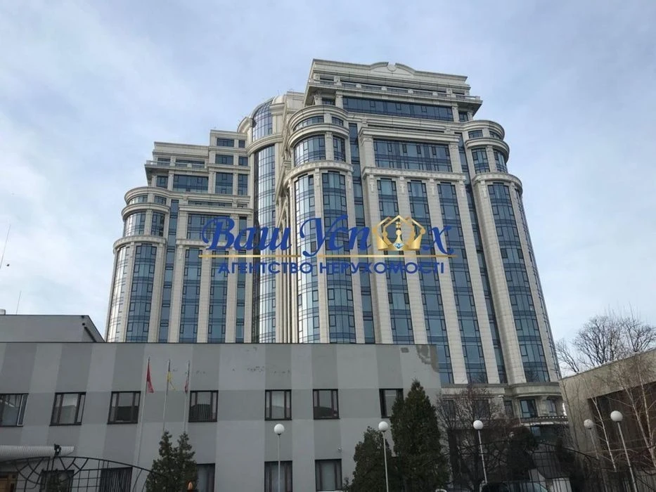 Apartment for sale with a view of the Dnieper Arsenalna. Diamond Hill residential complex