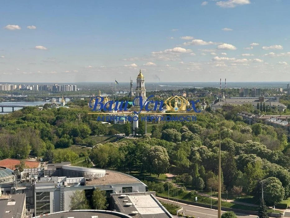 Apartment for sale with a view of the Dnieper Arsenalna. Diamond Hill residential complex