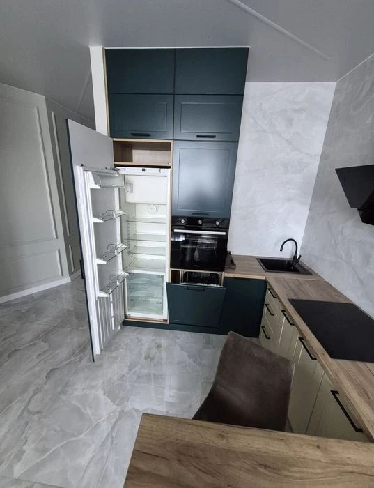 Продам 2 к. квартиру с ремонтом в ЖК 'Солнечный' возле Парка