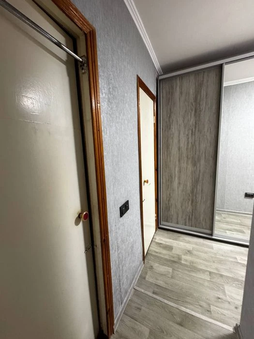 Продаж 2к квартири Хортицький б. Будівельників