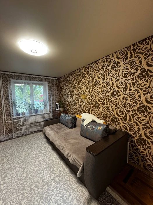 Продаж 2к квартири Хортицький б. Будівельників